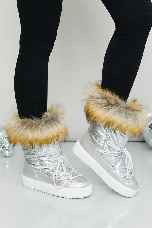 WILD DIVA Lace-Up Faux Fur Platform Snow Boots in Silver