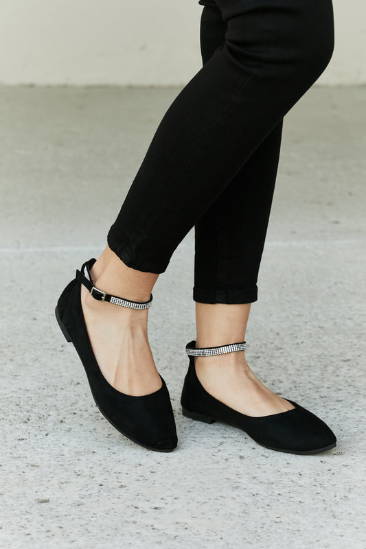 WILD DIVA Rhinestone Buckle Closure Flats